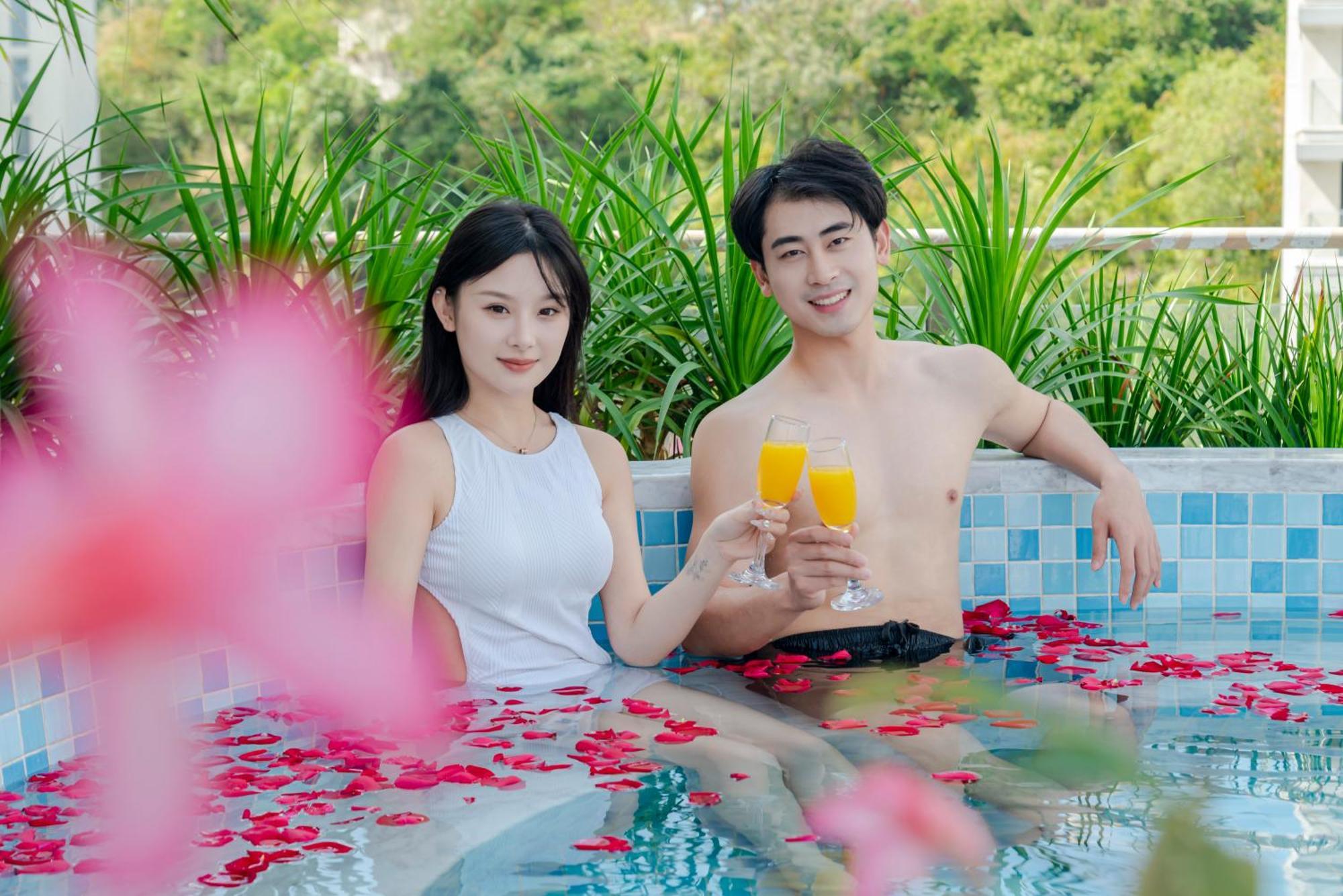 Sanya Junji Seaview Hotel Bagian luar foto