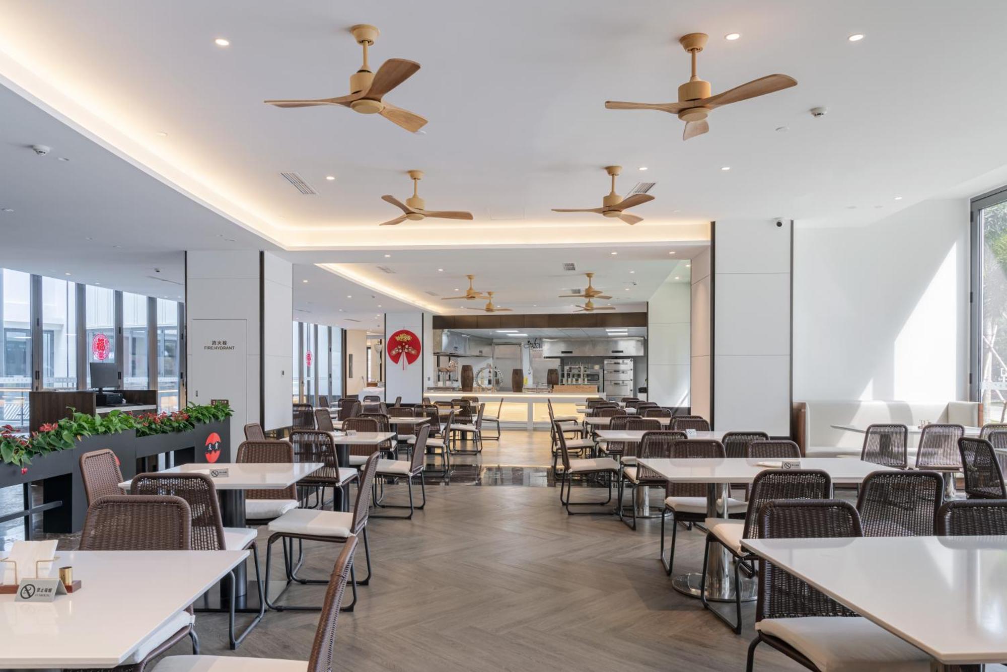 Sanya Junji Seaview Hotel Bagian luar foto